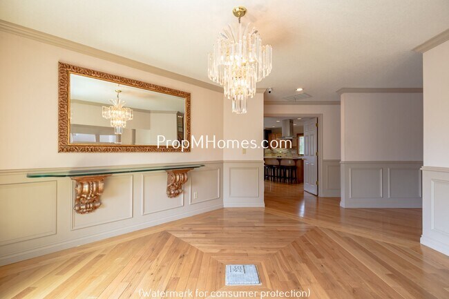 Foto del edificio - Discover Tranquil Living in Northwest Heights!