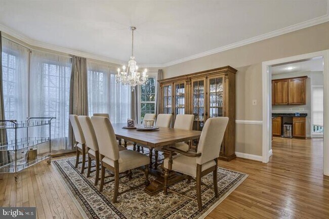 Foto del edificio - 2393 Watters Glen Ct