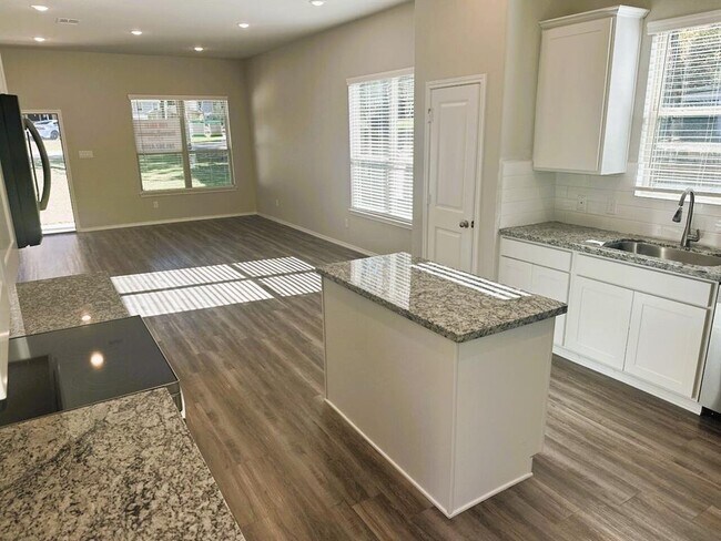 Foto del edificio - 710 Dogwood Trail