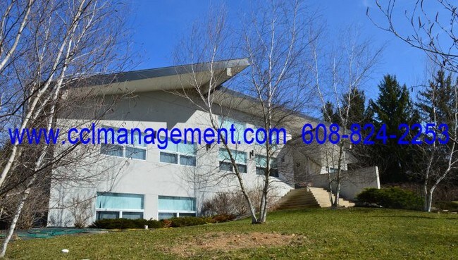 Foto del edificio - 9 Prairie Hill Ct