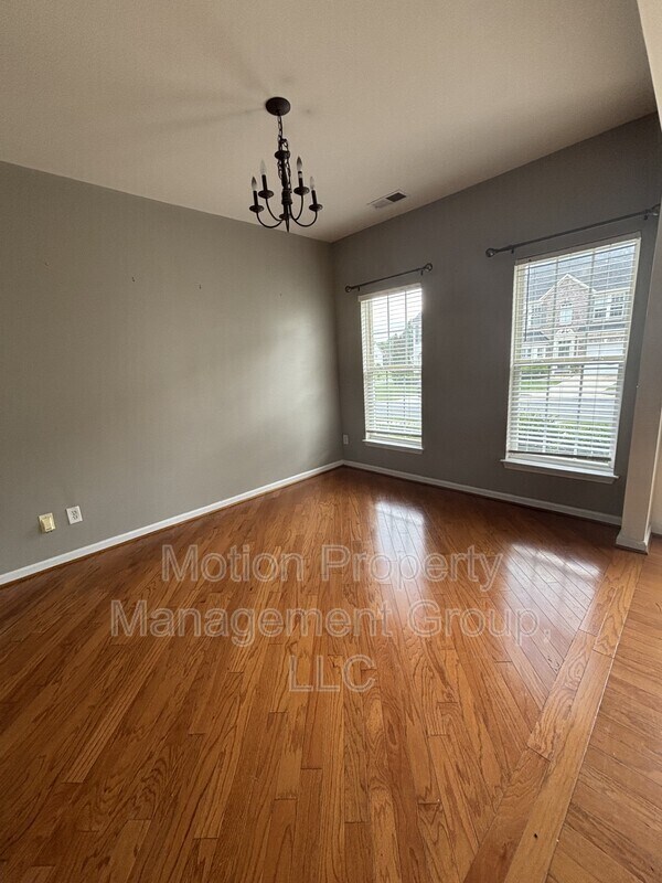 Foto del edificio - 6000 Boathouse Ln