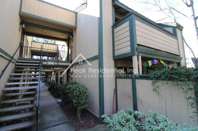 Foto del edificio - Wonderful 2bd/1ba South Natomas Condo in G...