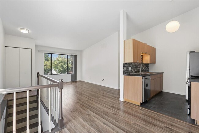 Foto del edificio - 415 Tyler Ct