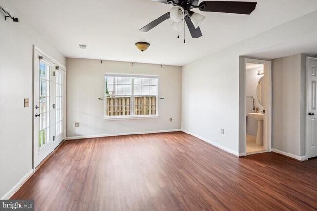 Building Photo - 217 Chesterbrook Ct