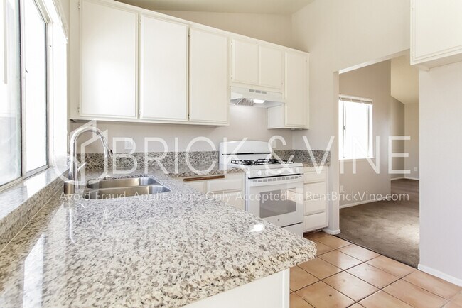 Foto del edificio - 44202 36th Street West