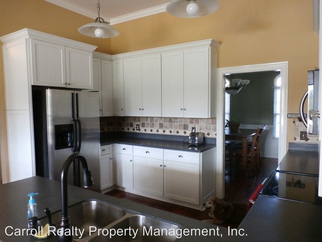 Building Photo - 3325 Nautical Dr