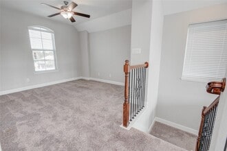 Building Photo - 12816 Oak Fls Dr