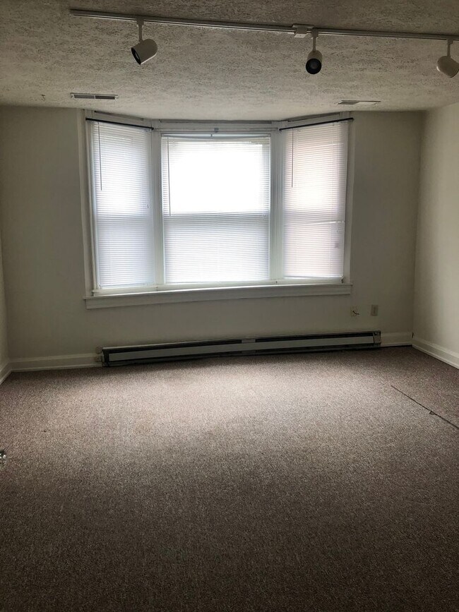 Foto del edificio - 1115 N College Ave