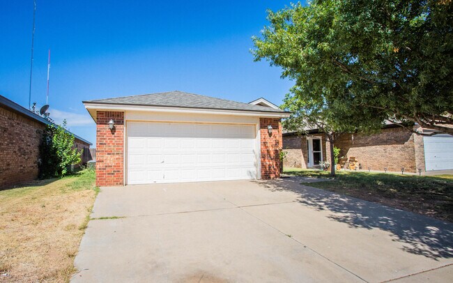 Foto del edificio - 9910 Weatherford Ave