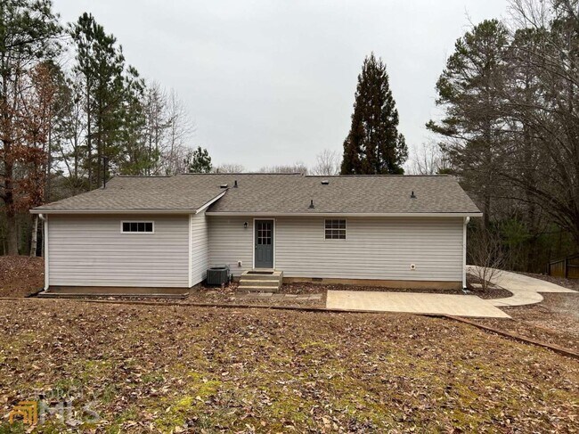 Building Photo - 6590 A C Smith Rd