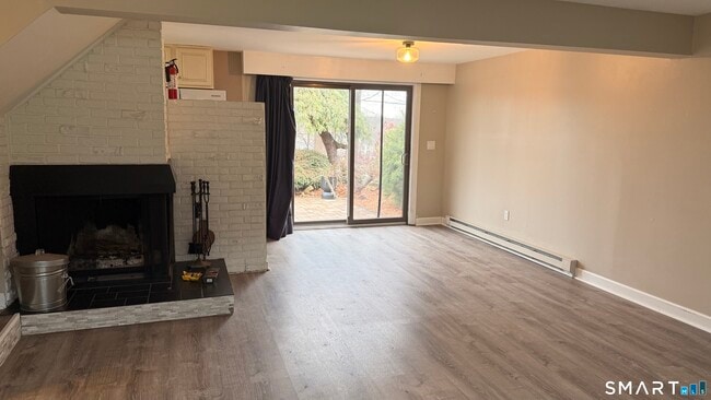 Building Photo - 11 Little River Ln