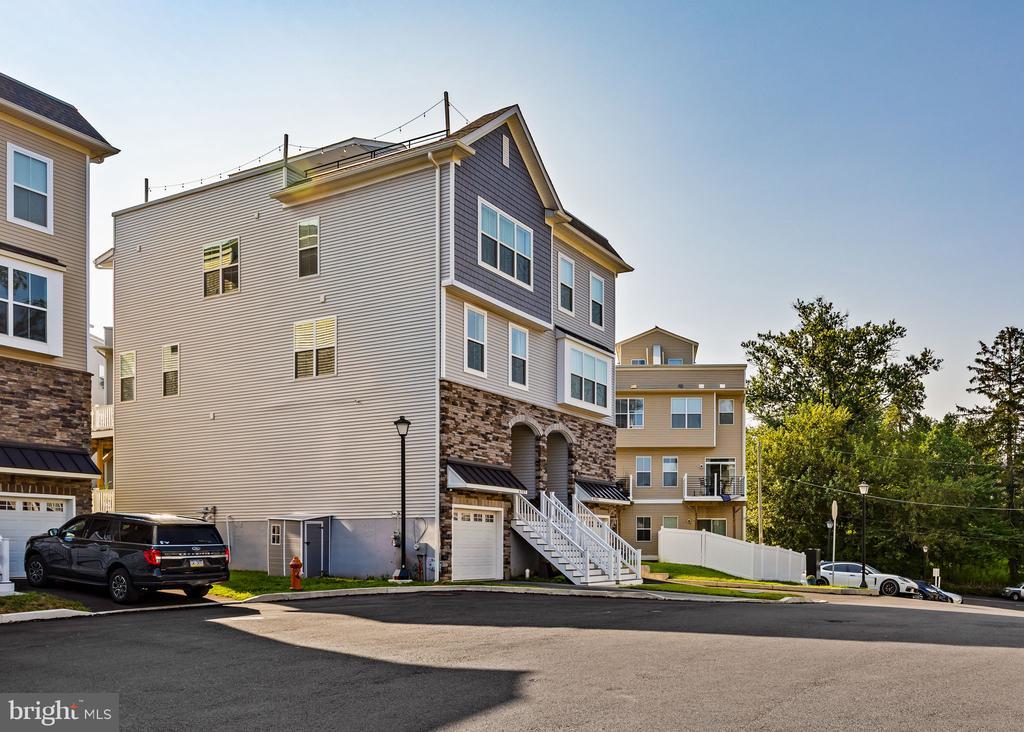 Photo - 6707 Cinnaminson Ct (Philadelphia, PA)