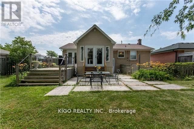 Building Photo - 39 McGilvray Crescent