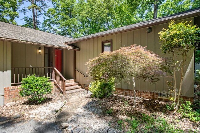 Foto del edificio - 13614 Quail Hollow Ln