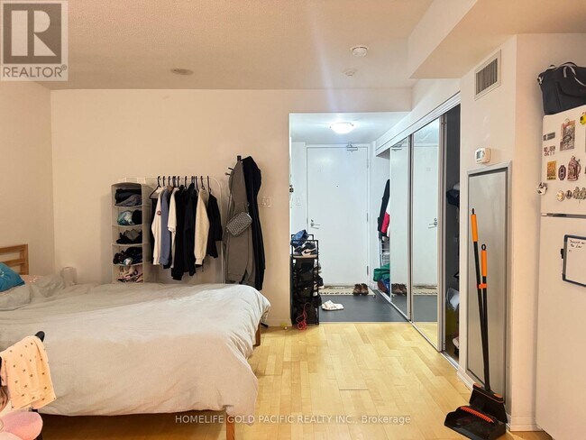 Photo du bâtiment - 38 Grenville St