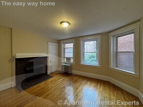 Building Photo - 6 Craigie Cir