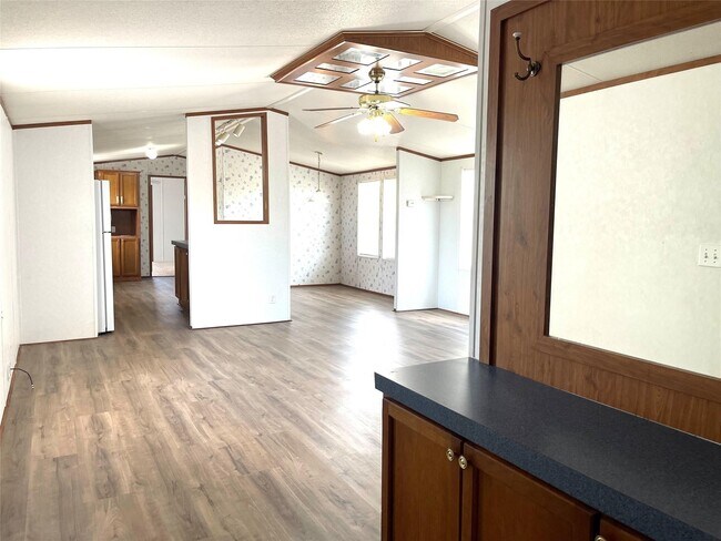 Foto del edificio - 605 Rd 5816