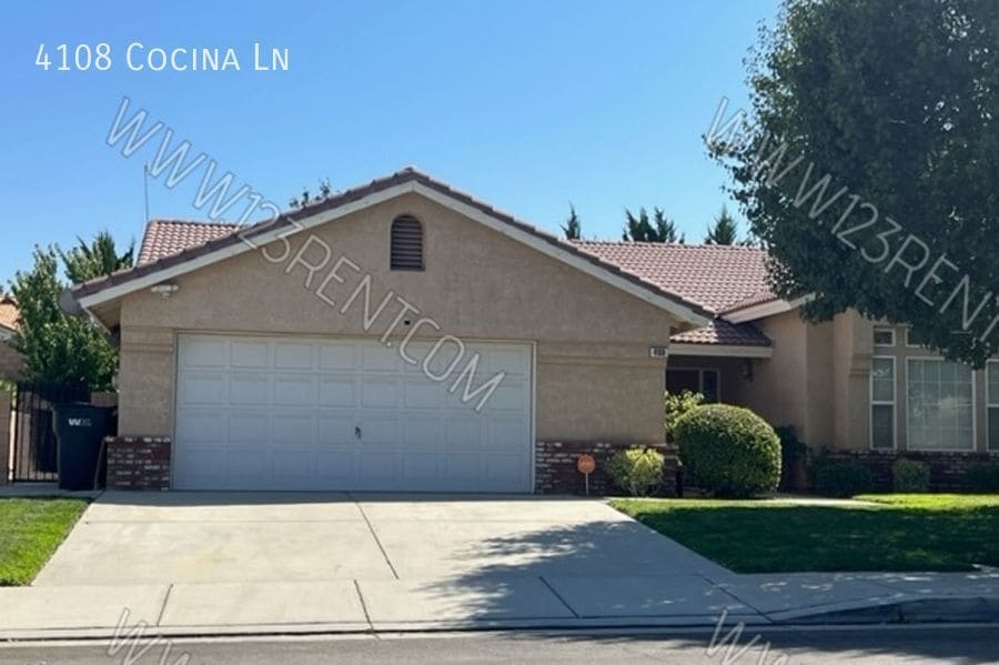 Primary Photo - PALMDALE WEST 4BD/2BTH SINGLE FAMILY HOME