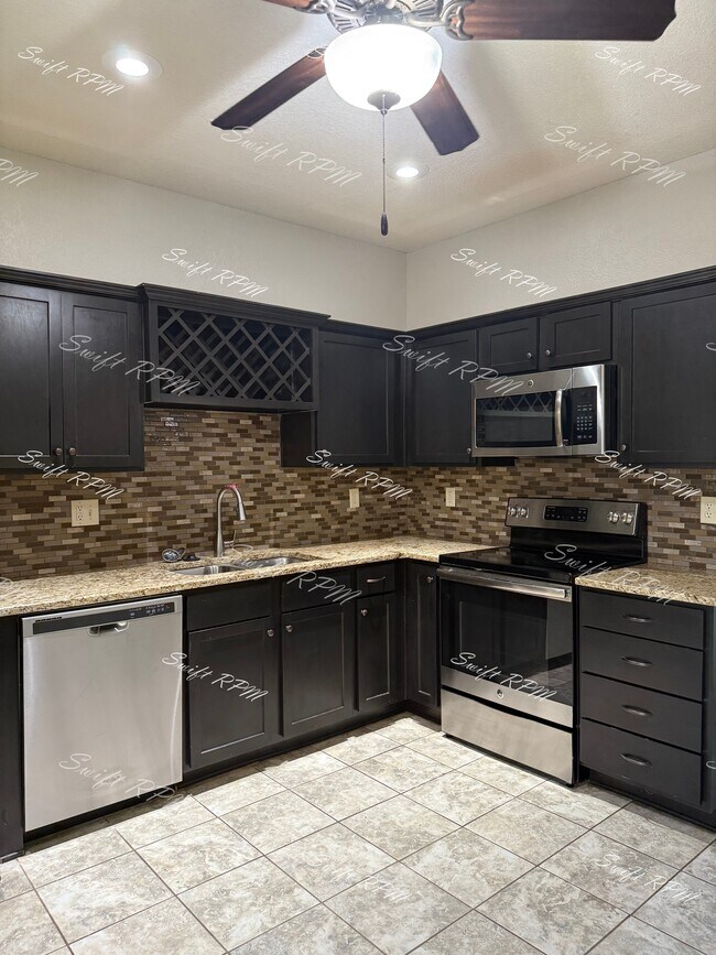 Building Photo - 2213 Burningwood