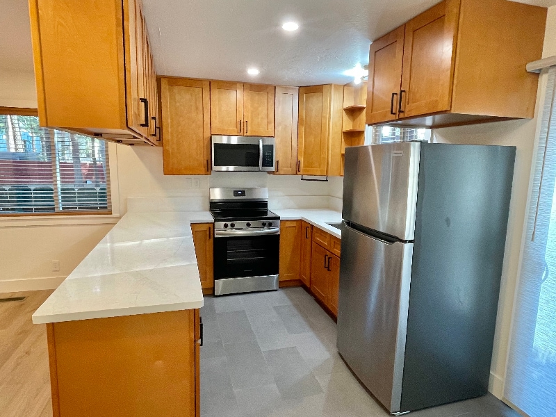 Primary Photo - 1180 Herbert Ave