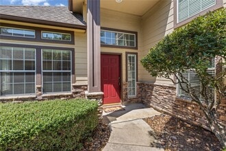 Building Photo - 7906 Glenn Cliff Dr