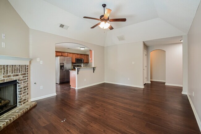 Foto del edificio - 9435 Darren Cir S