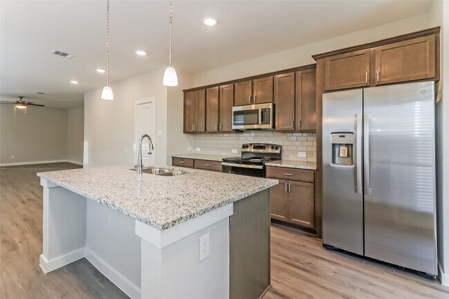 Foto del edificio - 2315 Foster Hl Rd