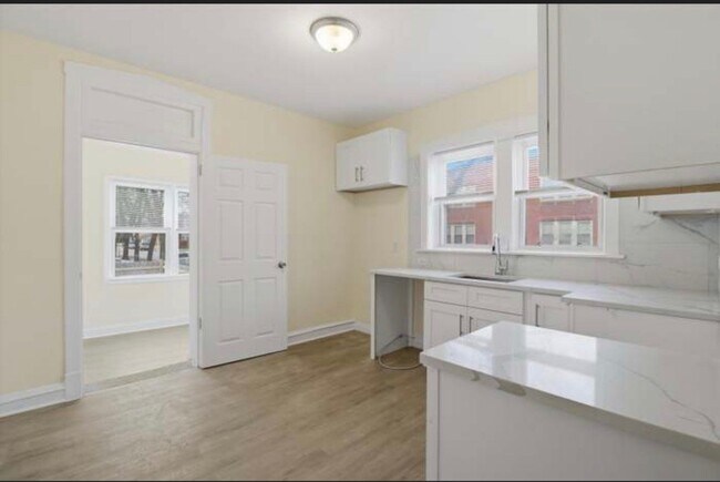 Foto del edificio - 7700 S St Lawrence Ave