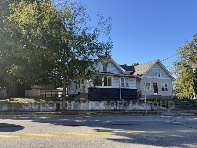 Foto del edificio - 18 N Fair Oaks Ave