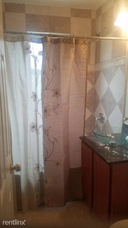 Building Photo - 2 br, 1 bath Condo - 40 N Menard Ave 3 Unit 3