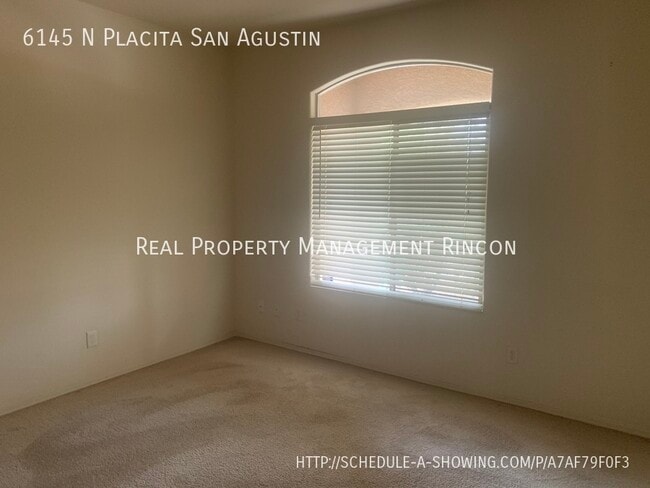 Building Photo - 4 Bedroom Beauty in Northwest!