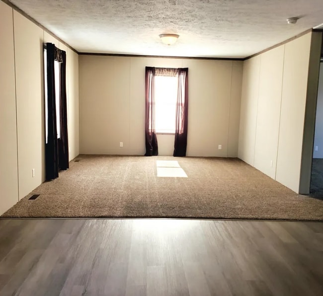 Building Photo - 9482 Lighthouse Dr