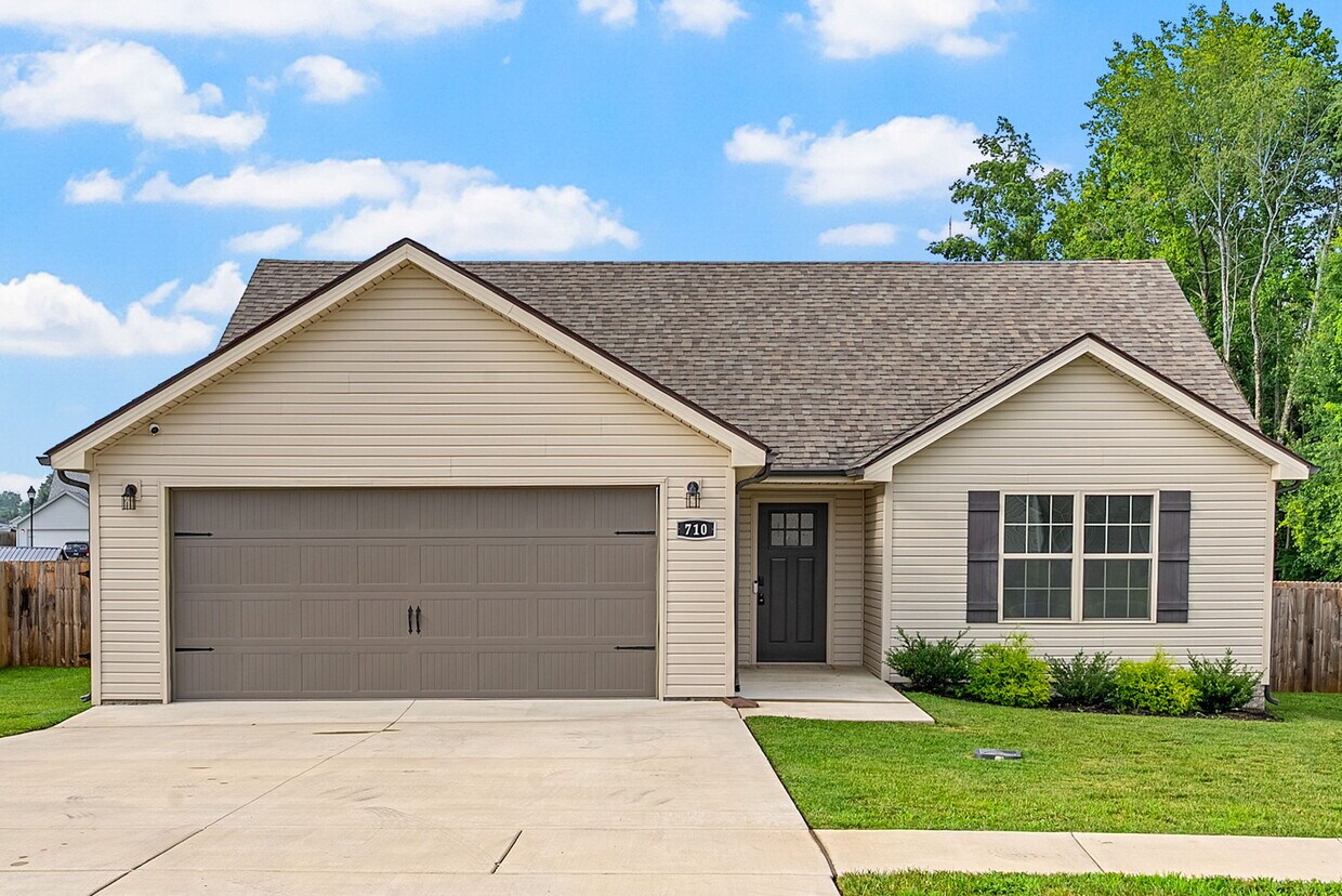 Foto principal - 710 Gleason Dr