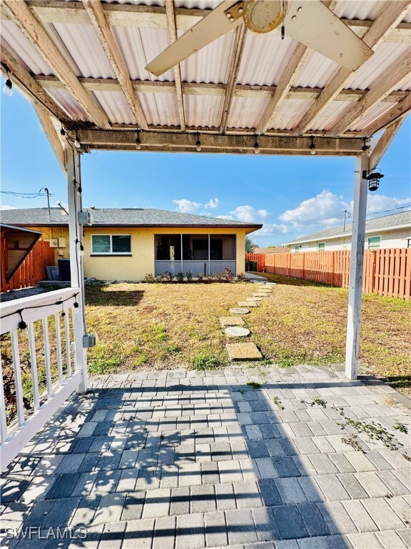 Foto del edificio - 812 92nd Ave N