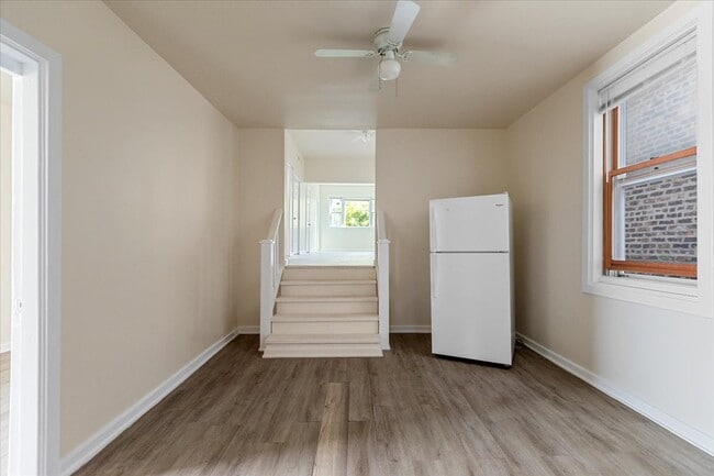 Foto del edificio - 4450 S Wood St