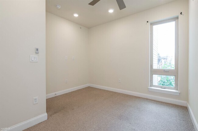 Foto del edificio - 5 br, 3 bath Duplex - 1831 N Bouvier St Un...