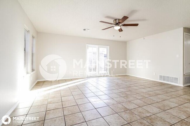 Building Photo - 1610 Pecan Ave, Norman, OK 73072