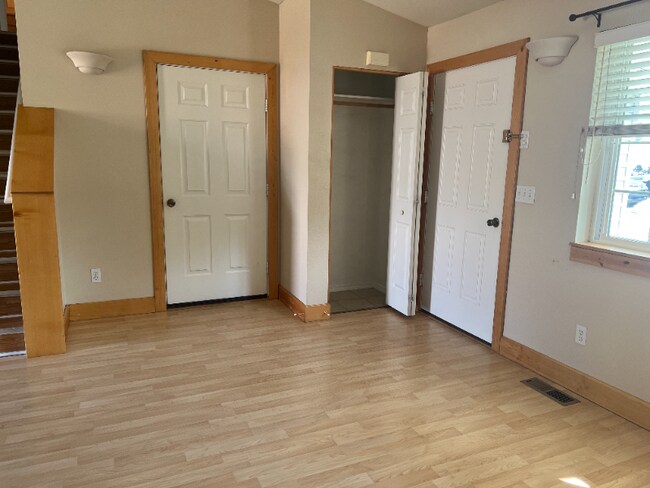 Foto del edificio - 2515 Lily Dr