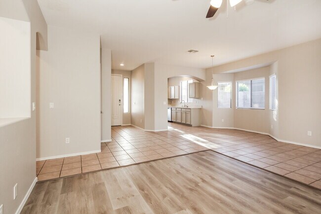 Foto del edificio - 8713 N 58th Ln