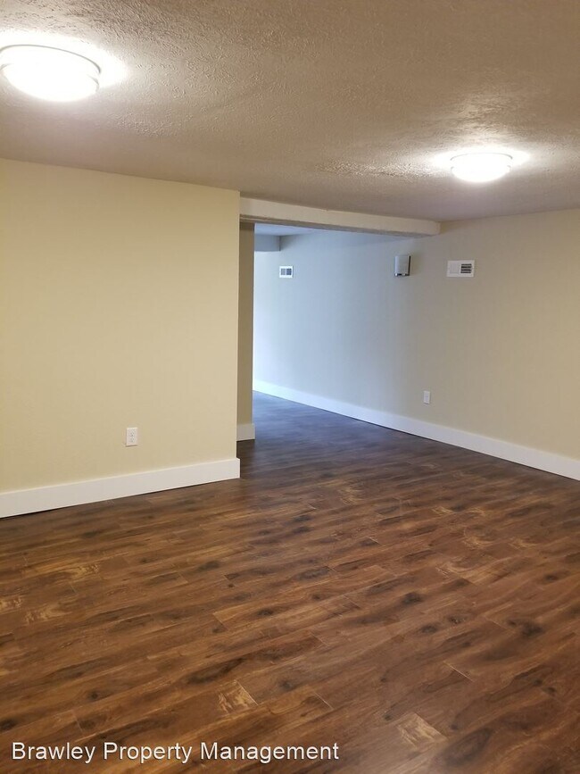 Building Photo - 3 br, 2.5 bath House - 1209 S. Lincoln St