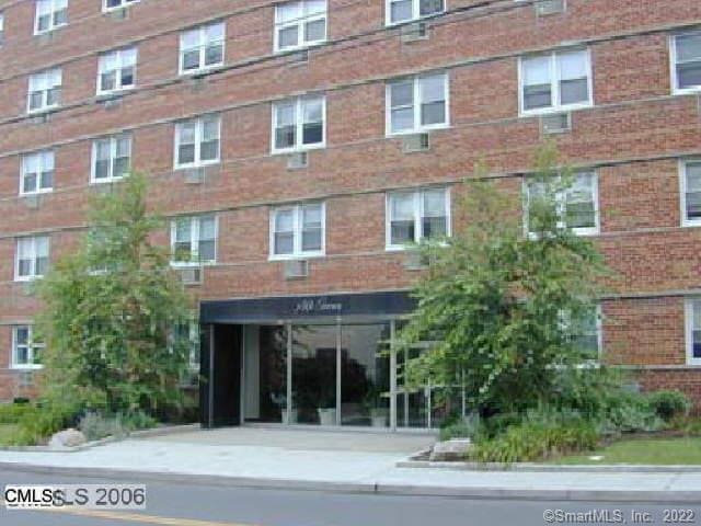 Primary Photo - 140 Grove St
