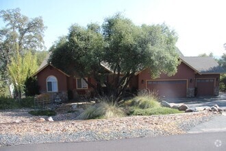 Building Photo - 14304 Lake Vista Dr