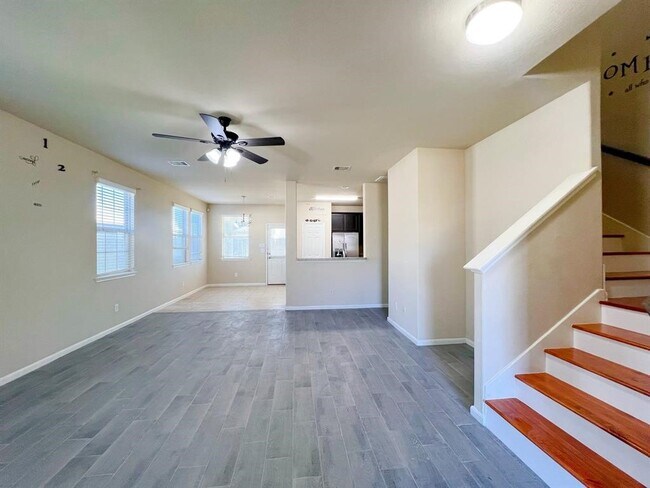 Building Photo - 10126 Larch Creek Ct
