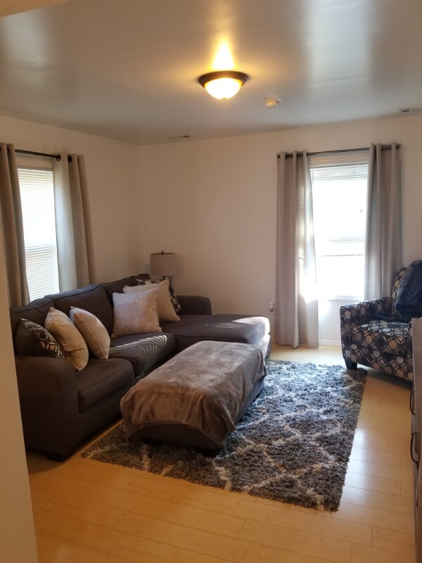 Foto del edificio - 1713 Wade St Ext