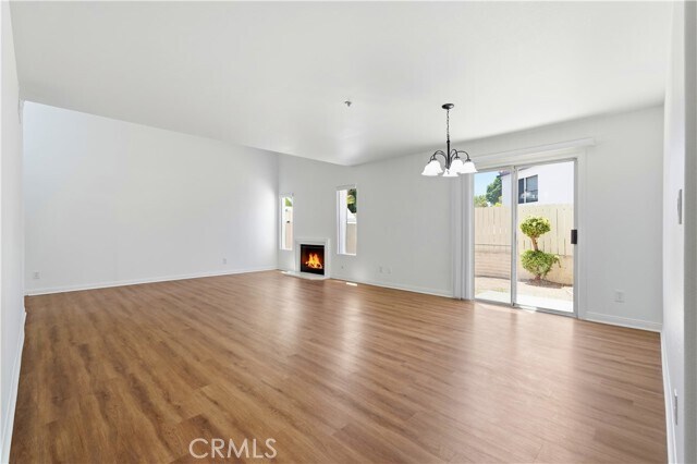 Foto del edificio - 9245 Woodman Ave