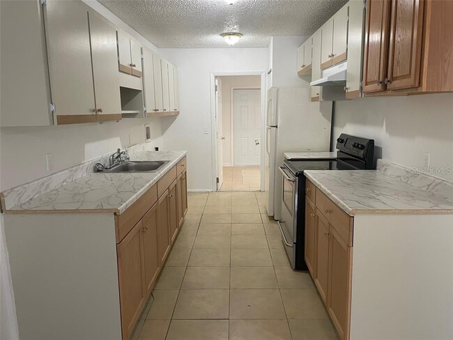 Foto del edificio - 319 E Rosewood Ln