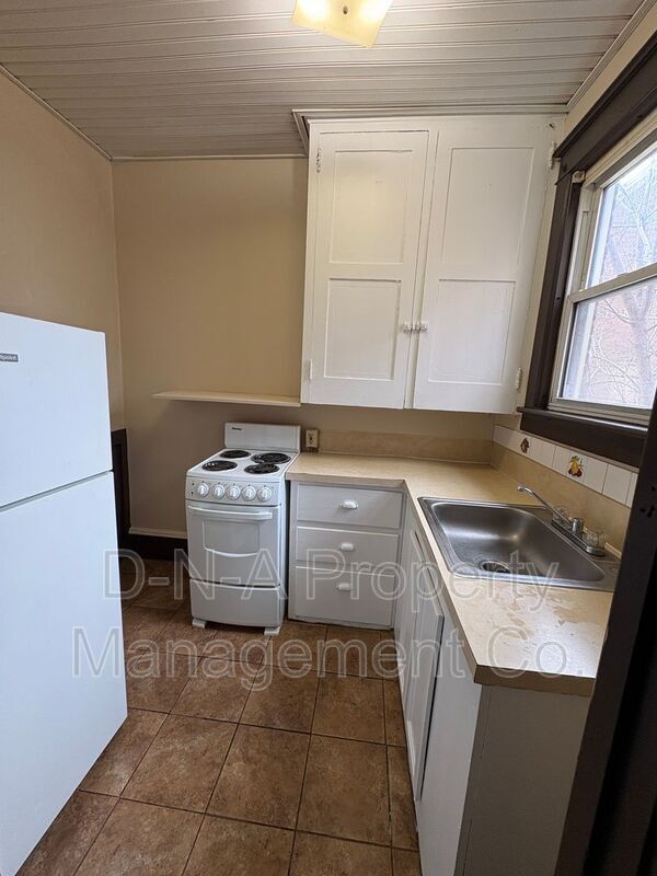 Building Photo - 27 S. Seventh Street