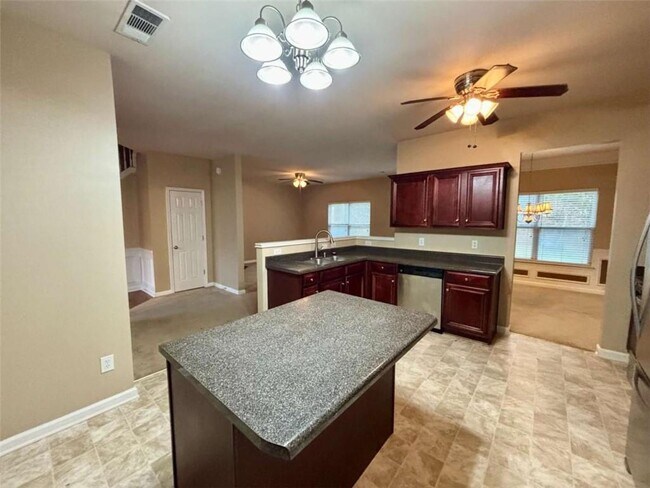 Building Photo - 345 Blackwood Ln