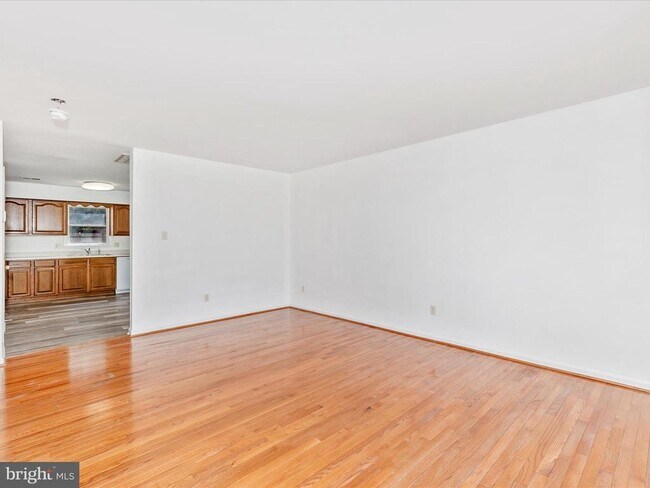 Foto del edificio - 1552 Crest View Ave