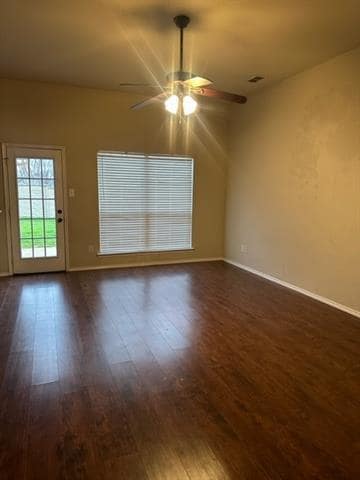 Building Photo - 9309 Chesapeake Ln